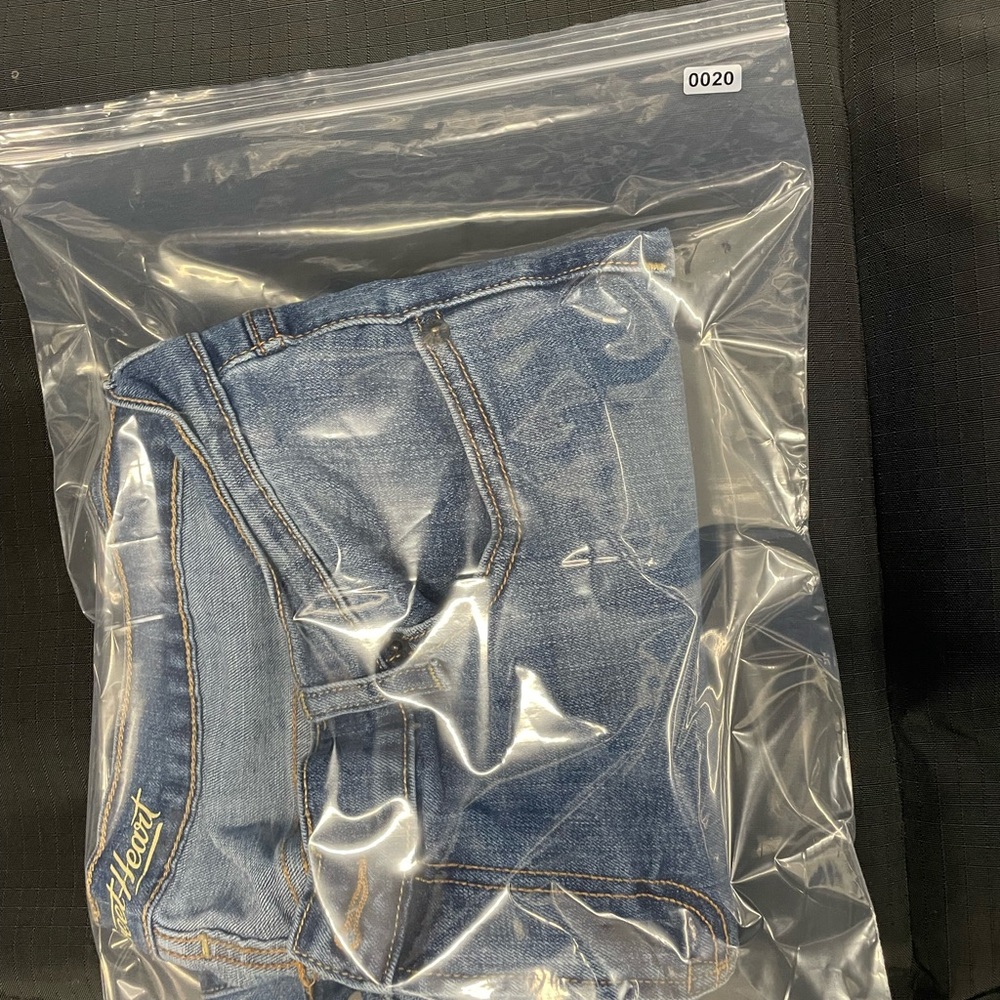 Old Navy Light Blue Flare Jeans - Mid Rise - Picture 6 of 6